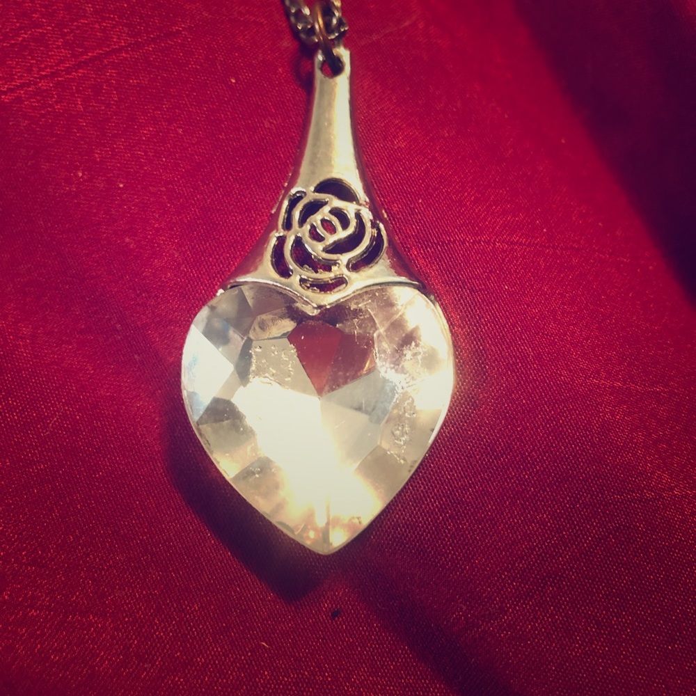 Heart stone necklace
